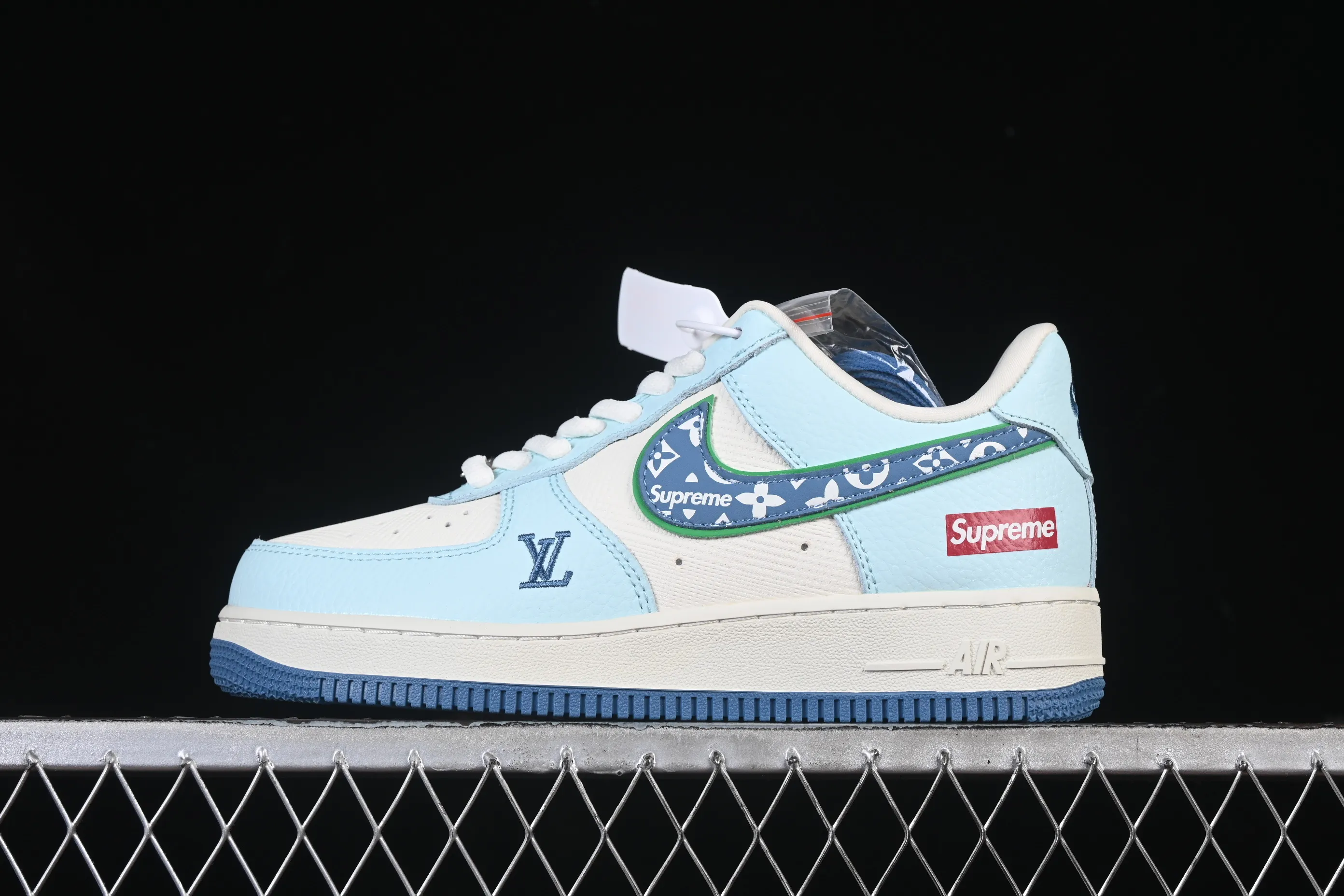 All categories Nk Air Force 1 Air Force series Nk Air Force 1 Low Air Force low-top Nike Air Force 1'07 Low LV joint white and blue Air Force 1 low-top casual sneakers YF9511-809